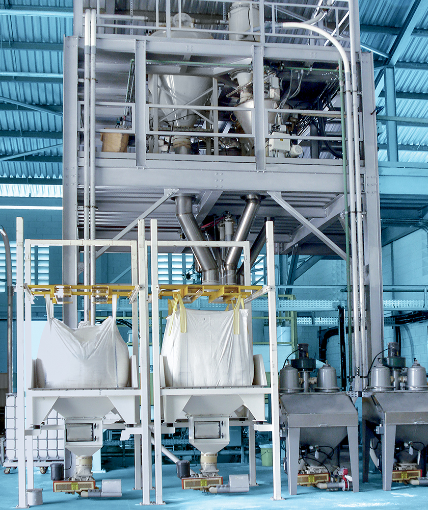 Coperion Prozessausrüstung in Produktionshalle